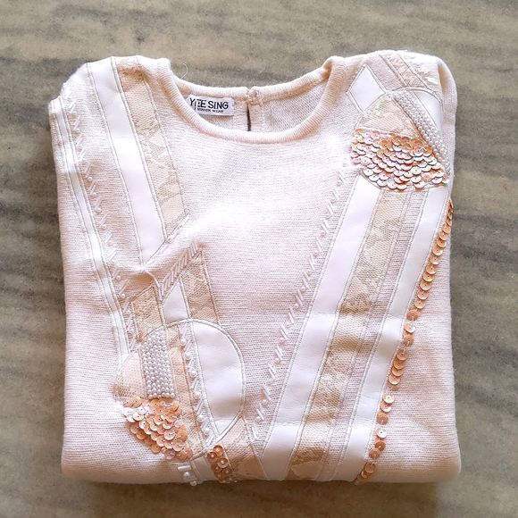 NWT. Woman's Wool/Angora sweater with leather and pearls decorations. - Picture 1 of 4